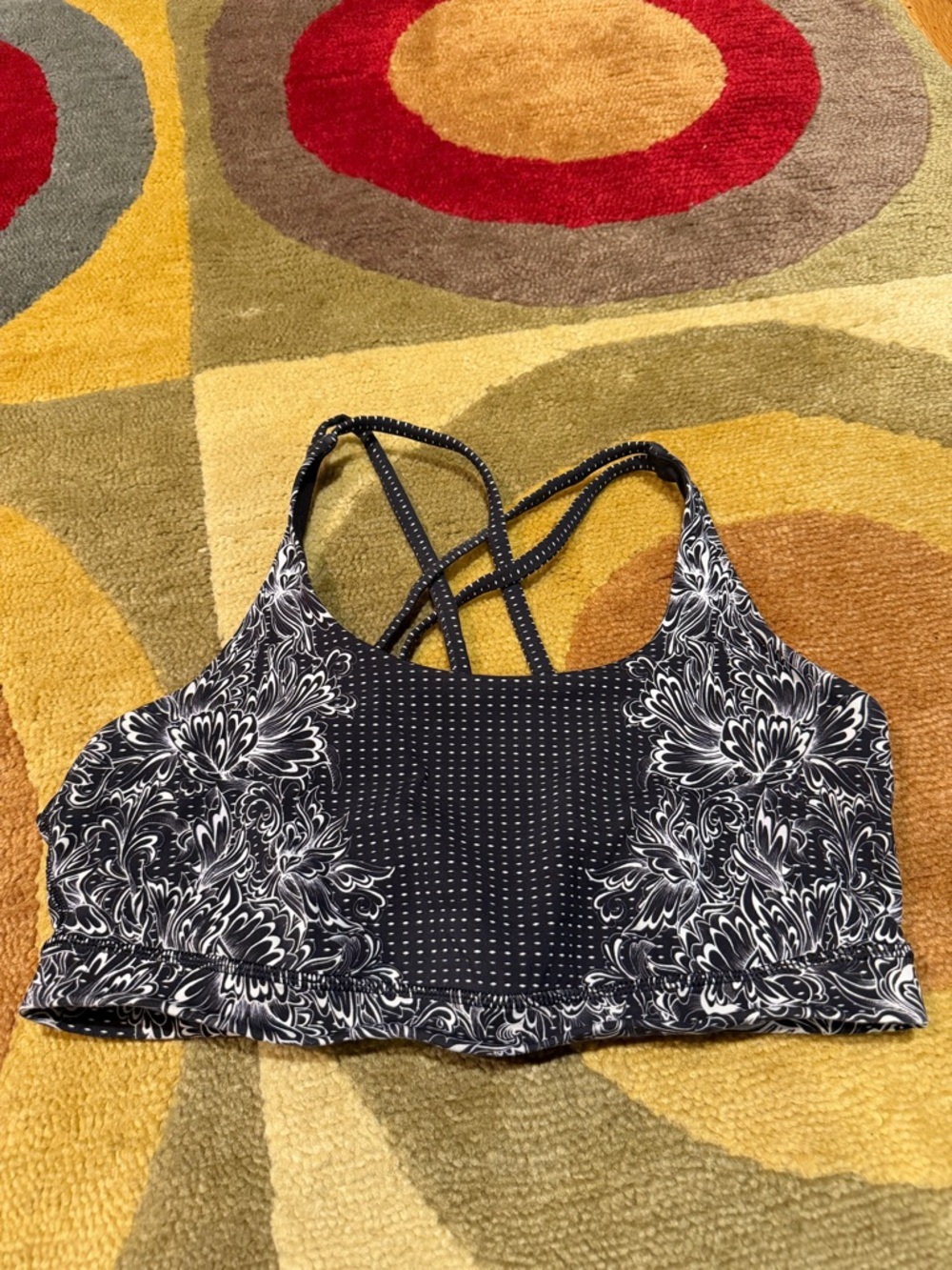 Lululemon Energy Sports Bra Black and White Floral Pattern Size 12